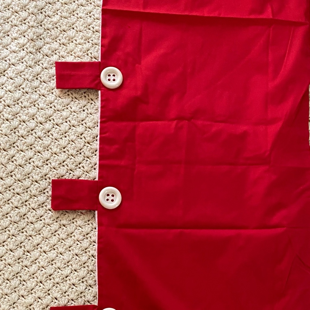 New Red 18 x 60 window valance new (4 are posted